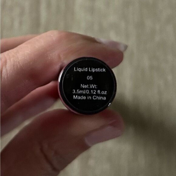 NEW … JASMINE LA BELLE COSMETICS “Ombré Satin” Liquid Lipstick In MINK - Picture 2 of 3